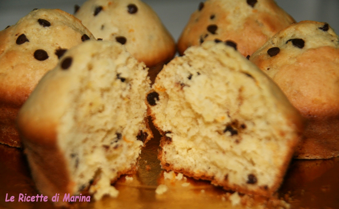 Muffin con gocce di cioccolato al profumo di arancia
